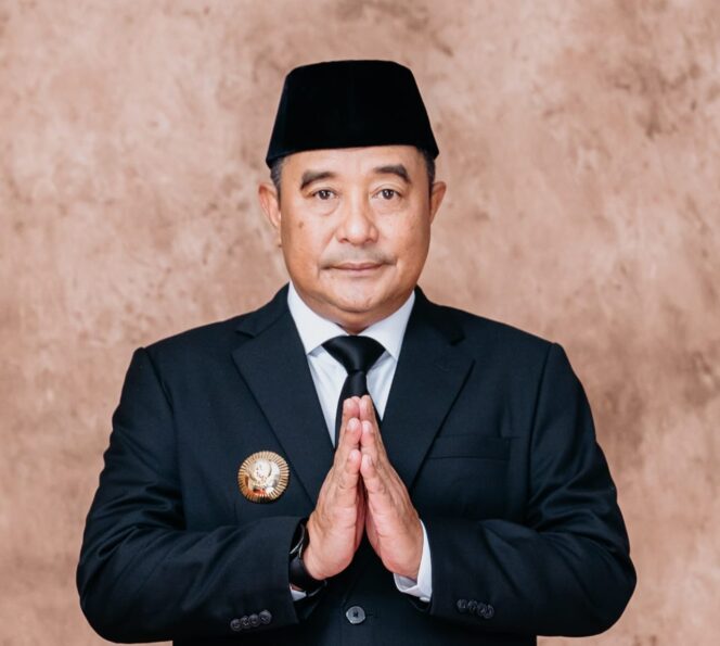 
					Pj Gubernur Sulawesi Selatan
Dr.Bahtiar Baharuddin