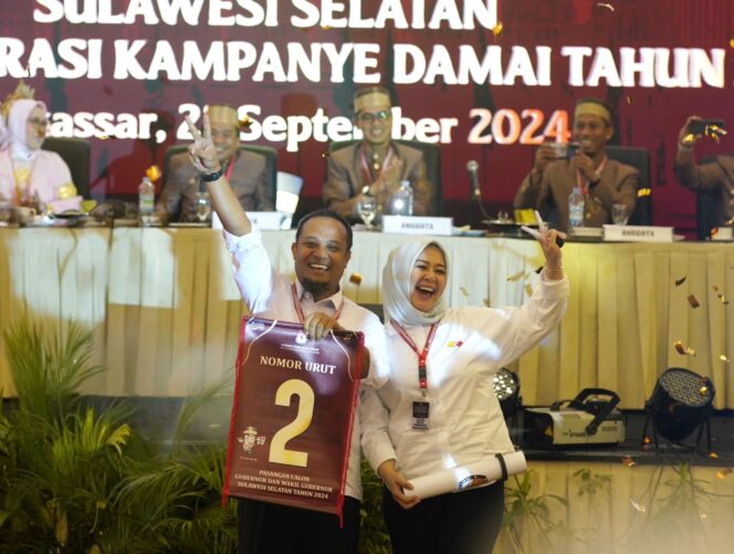 
					Pasangan Andi Sudirman Sulaiman-Fatmawati Rusdi (Andalan Hati) melenggang ke kontestasi pemilihan Gubernur dan Wakil Gubernur Sulsel dengan nomor urut 2 pada seremoni pengundian dan penetapan nomor urut oleh KPU Sulsel, di Hotel Claro Makassar, Senin (23/9/2024).

Dok.ist