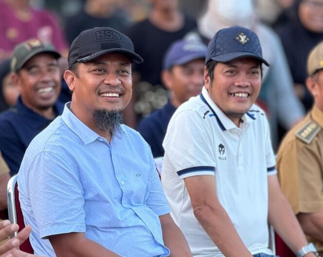 
					Foto Calon Gubernur Sulawesi Selatan, Andi Sudirman Sulaiman bersama Legislator Sulsel dari PAN, Irfan AB 

Dok.ist