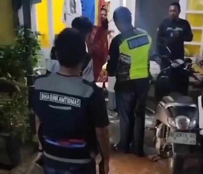 
					Bhabinkamtibmas dan Babinsa