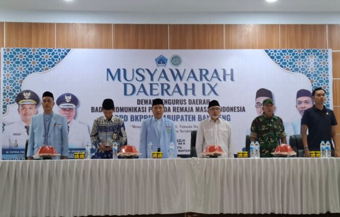 
					Wabup Bantaeng, H. Sahabuddin, Wabup Bantaeng, H. Sahabuddin, menghadiri Musyawarah Daerah (Musda) ke-IX Dewan Pengurus Kecamatan (DPK) dan Dewan Pengurus Daerah (DPD).(Dok.ist)