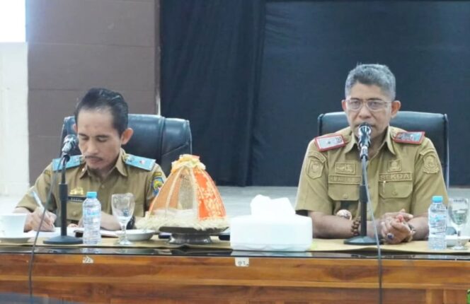 
					Sekda Jeneponto Pimpin Rapat Coffee Morning, Ajak Perangkat Daerah Tingkatkan Akuntabilitas dan Inovasi