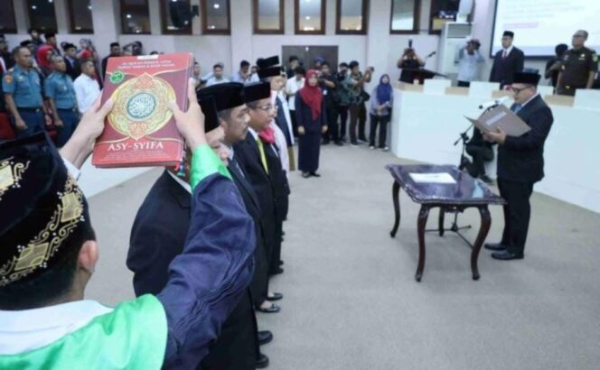 
					Suasana pelantikan pejabat eselon II pejabat eselon III dan pejabat eselon IV di Balai Kota Makassar. (Dok.Ist)