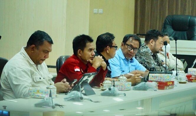 
					Plt Kepala Bapenda Makassar Hadiri Rapat KUA-PPAS Perubahan APBD 2025 di DPRD