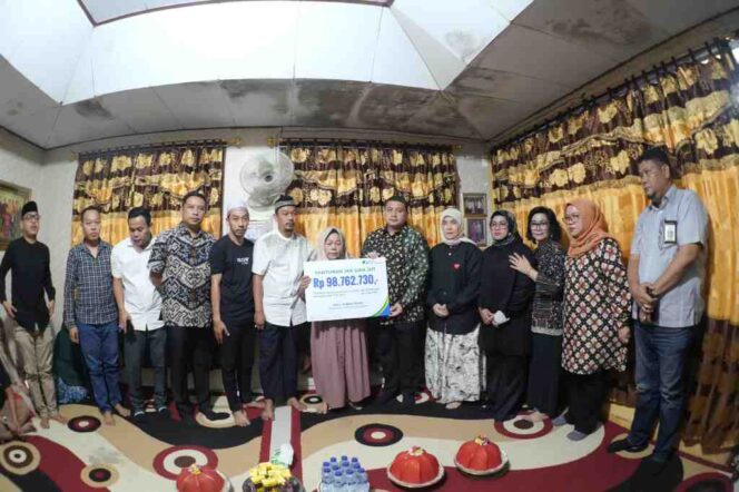 
					Duka di DPRD Makassar: Santunan Rp98 Juta Diserahkan untuk Keluarga Abay