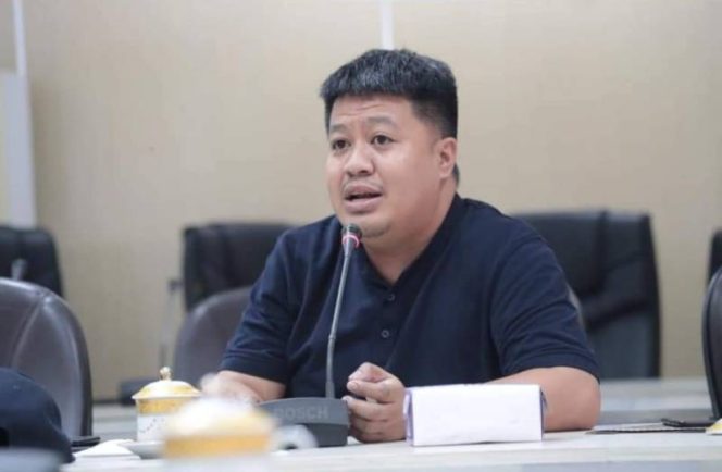 
					DPRD Desak Penambahan Kuota Rombel SMP Negeri di Makassar