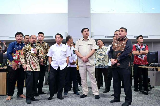 
					Dua Menteri Kabinet Prabowo-Gibran Apresiasi Gebrakan Pelayanan Publik Pemkot Makassar