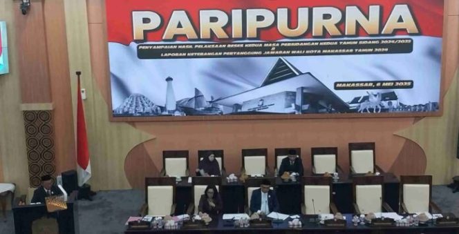 
					DPRD Makassar Soroti Jalan Rusak, Banjir, dan Iuran BPJS dalam Rapat Paripurna Masa Sidang Ketiga