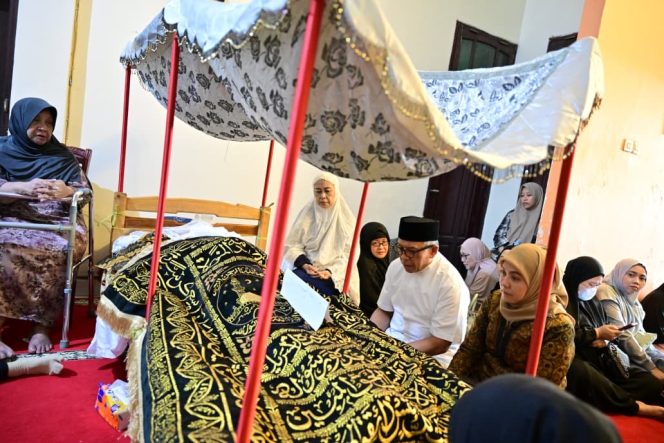 
					Aliyah Mustika Ilham dan IAS Hadir Melayat, Kenang Sosok Andi Chaerul sebagai Pejabat Berhati Luhur