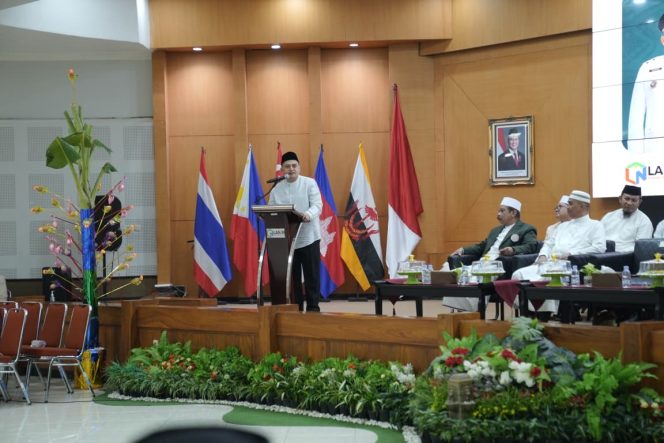 
					Munafri Hadiri Maulid Tarekat Al Muhammadiyah: Pembangunan Makassar Harus Dilandasi Keimanan dan Kebersamaan