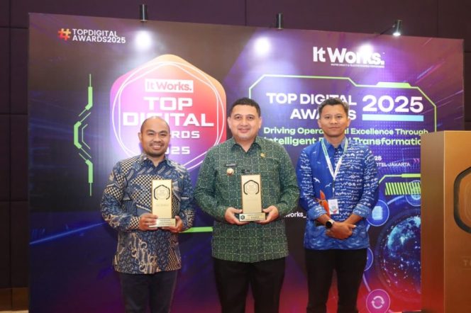 
					Makassar Raih Golden Trophy Top Digital Awards 2025, Bukti Lompatan Besar Transformasi Digital di Era Appi–Aliyah