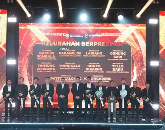 
					Bapenda Makassar Berikan Penghargaan Sinergitas dan Kelurahan Berprestasi di Tax Award 2025
