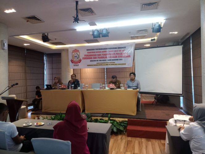 
					Sekretariat DPRD Makassar Edukasi Masyarakat Lewat Sosper Pengawasan Miras