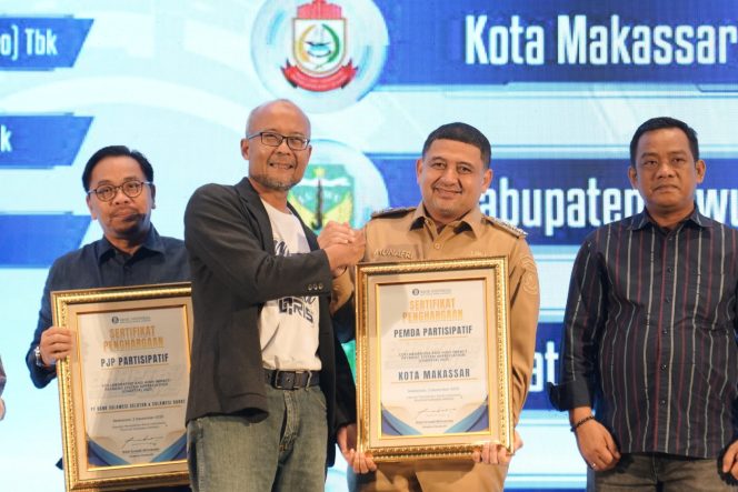 
					Pemkot Makassar Raih Penghargaan Digitalisasi Pelayanan Publik dari Bank Indonesia