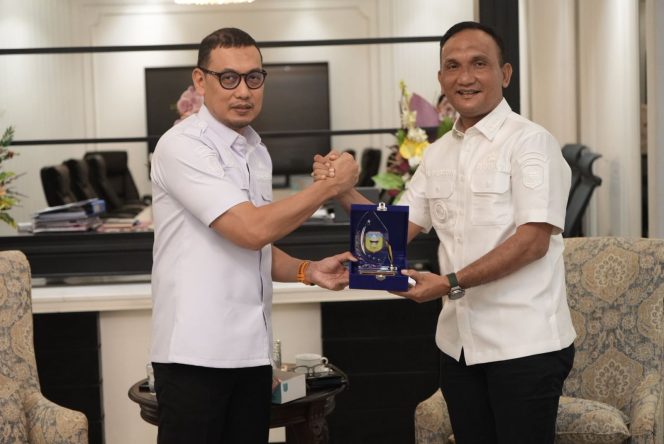 
					Sekda Makassar Terima Bupati Sarolangun, Tukar Strategi Dongkrak PAD dan Perkuat Disiplin ASN