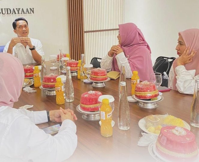 
					Perkuat Sinergi Budaya dan Kriya, Kadis Kebudayaan Makassar Terima Audiensi Dekranasda