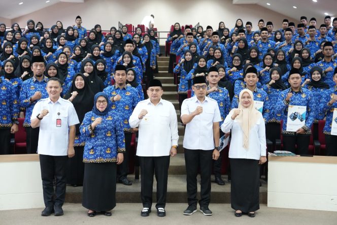 
					Munafri Lantik 167 PNS Baru: Tegaskan ASN Bukan untuk Santai, Tapi Pengabdian