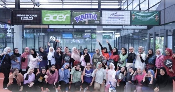 
					Perkuat Solidaritas dan Kebersamaan, DWP Kota Makassar Gelar Padel Rutin Bersama