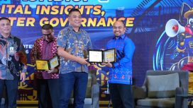 kepala dinas komunikasi dan informatika serta delegasi pemerintah kota se-Indonesia, Muhammad Roem memaparkan inovasi LONTARA+ (Layanan Online Terintegrasi Warga Makassar).