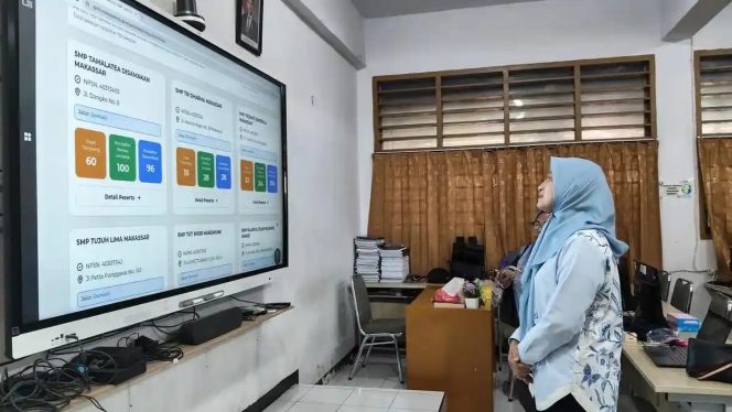 
					Ribuan Siswa Berebut Kursi SMP Favorit, Kadisdik Makassar Turun Tangan Pastikan SPMB 2026 Transparan