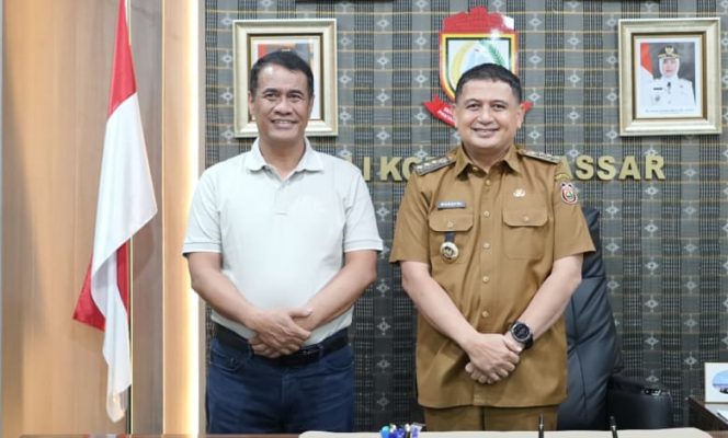 
					Wali Kota Makassar, Munafri Arifuddin, menerima kunjungan kerja Menteri Pertanian Republik Indonesia, Andi Amran Sulaiman, di Balai Kota Makassar, Senin (6/7/2026).