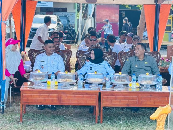 
					Bupati Sinjai bersama jajaran forkopimda menghadiri prosesi pembukaan Turnamen Samaenre Cup I.