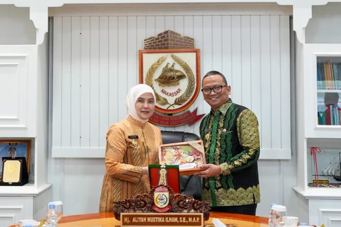 
					Makassar Jadi Rujukan, Tiga Kepala Daerah Bahas UMKM hingga Investasi Bersama Aliyah