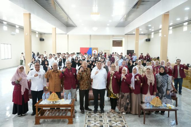 
					Kuliah Umum UCM: Appi Bongkar Rahasia Bangun Karier, Leadership, Networking dan Berani Ambil Peluang