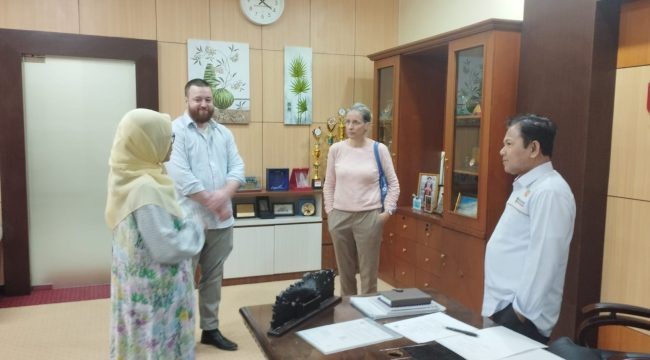 Natalie Van Houtte dari University of Antwerp, Belgia, saat berkunjung ke Sekolah Pascasarjana Universitas Hasanuddin (SPs Unhas) untuk memperkuat kolaborasi penelitian dan kompetensi di bidang genetika.(Dok.ist)